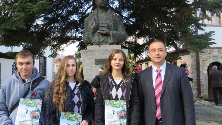 Любен Станчев, Яна Пенчева и Теодора Маринова са стипендиантите на Бизнессдружение „Севлиево 21 век“