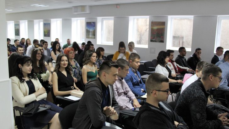 Изпратиха зрелостниците на ПГМЕТ „Ген. Иван Бъчваров“ в Севлиево