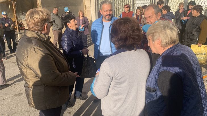 Хората от  Петко Славейков благодариха на д-р Иван Иванов  за решения проблем с водата в селото